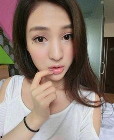 今夏第一次吃瓜的视频,甜蜜滋味尽在眼前